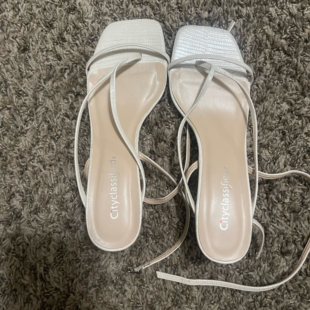 City classified kitten heels